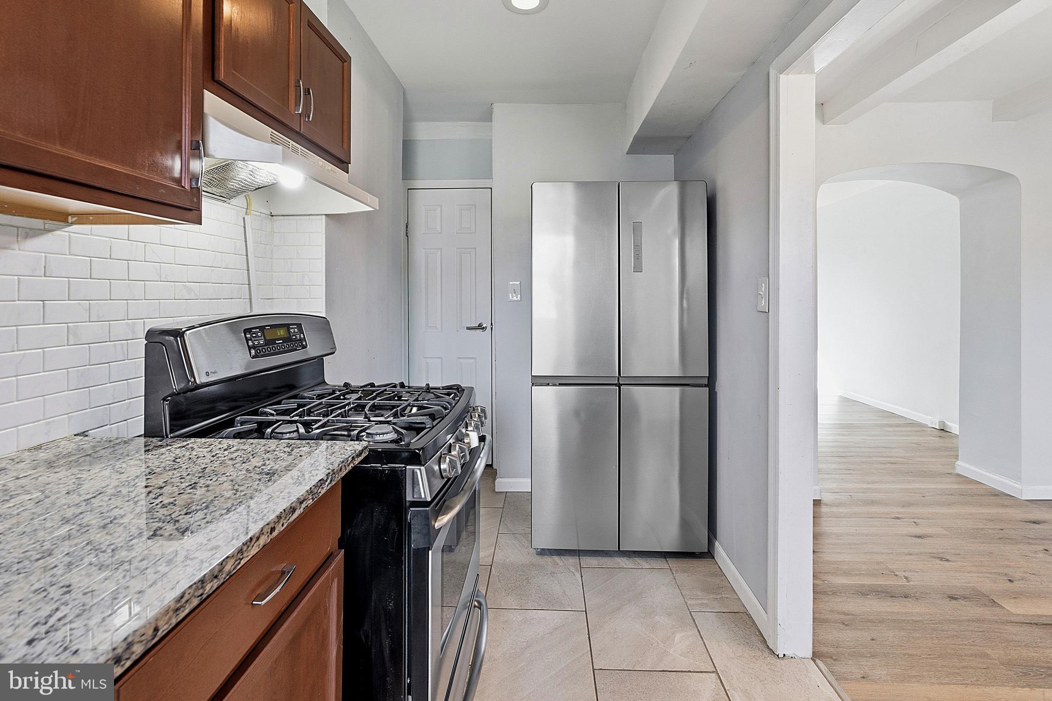 1063 South Merrimac Road Camden, NJ 08104 - Photo 7 of 19 Kitchen