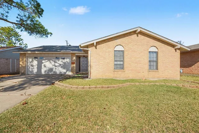 $340,000 | 3417 Cavalier Court, Irving, TX 75062