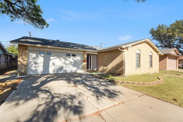 $340,000 | 3417 Cavalier Court, Irving, TX 75062