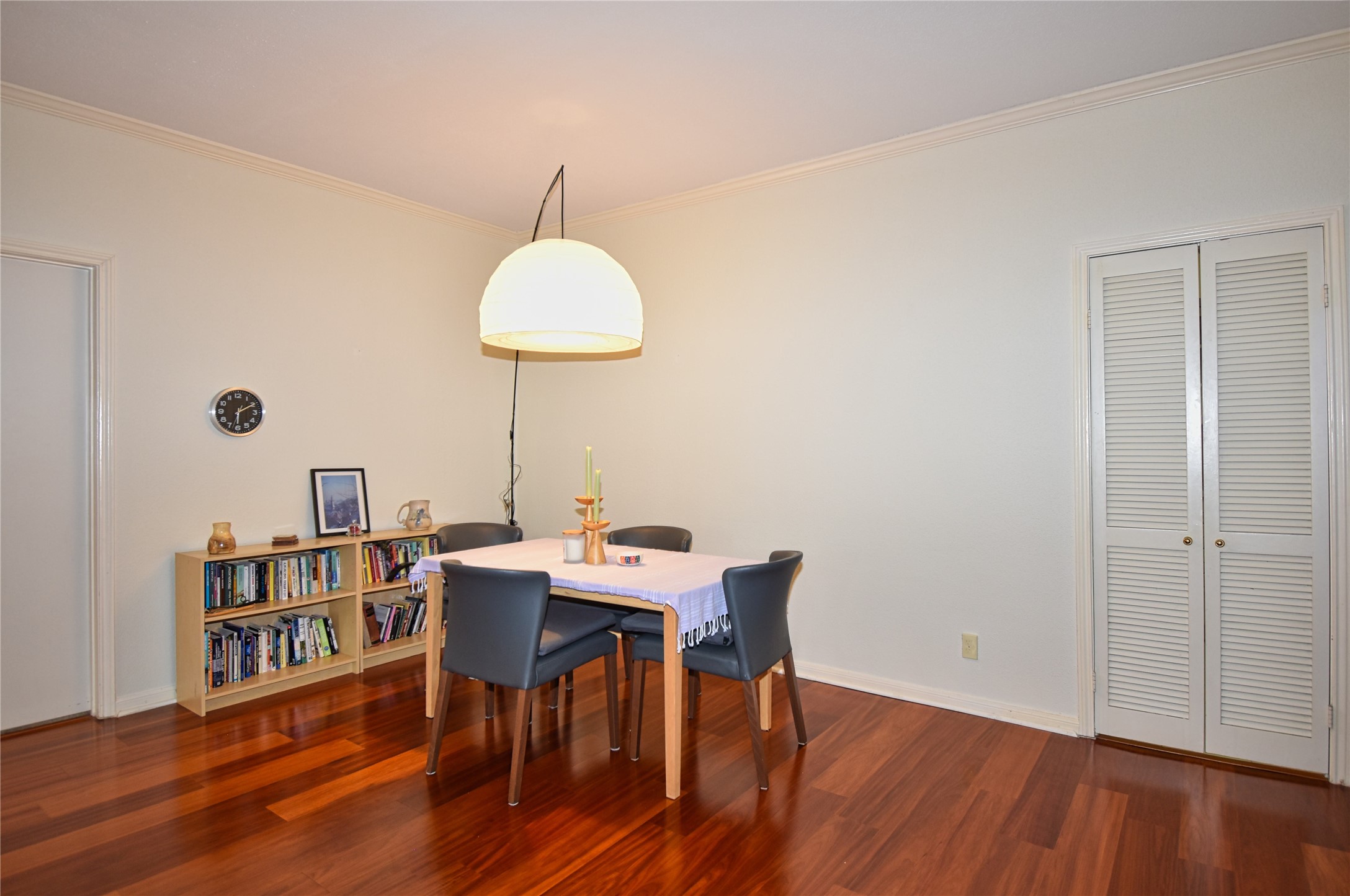 2425 Underwood Street, Unit 346 Houston, TX 77030 - Photo 8 of 30 a view of a dining room with furniture and wooden floor