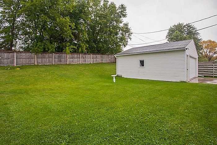 211 Edgewood Road Northwest Cedar Rapids, IA 52405 - Photo 12 of 13 Gallery Image 12