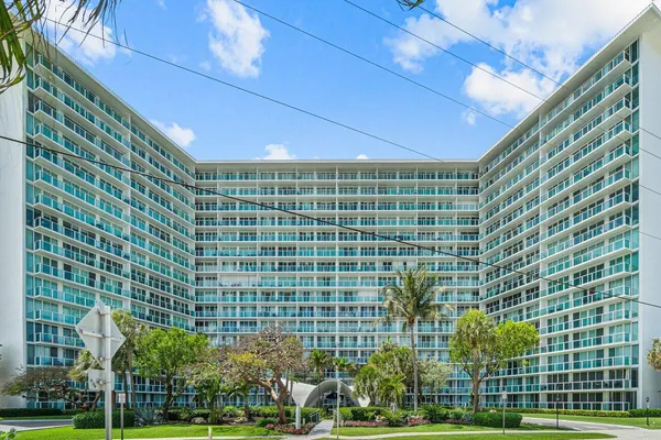 $3,500 | 333 Northeast 21st Avenue, Unit 314, Deerfield Beach, FL 33441