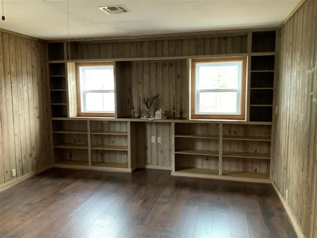 $165,000 | 406 North 6th Street, Ballinger, TX 76821