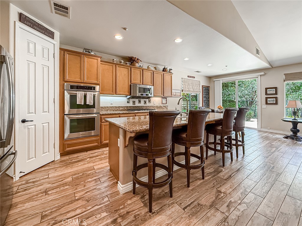 5257 Huckleberry Oak Street Simi Valley, CA 93063 - Photo 11 of 50