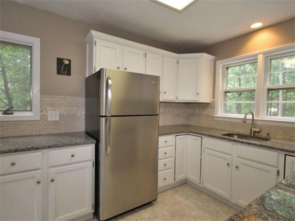 11 Amherst Road Hopkinton, MA 01748 - Photo 8 of 30 Gallery Image 8