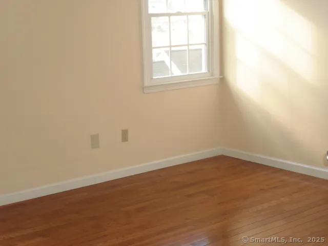 a close view of sink and tap