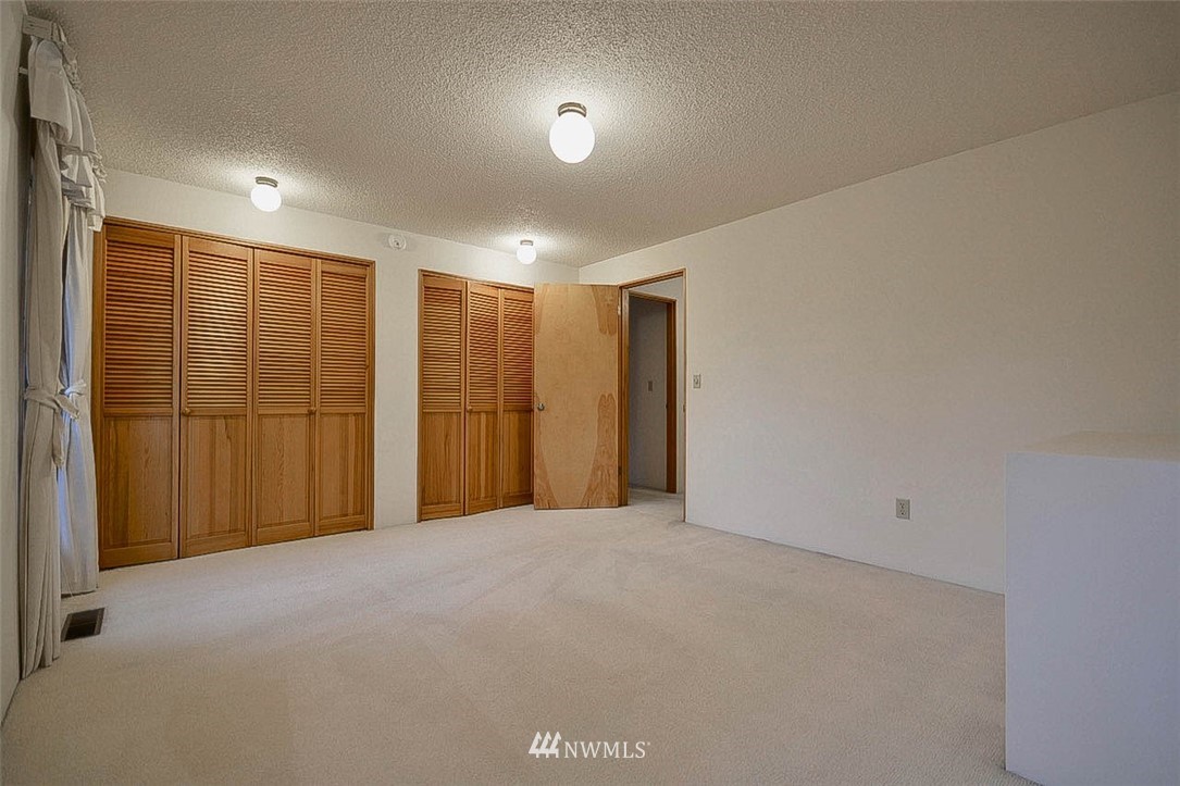 12150 Vail Road Southeast Yelm, WA 98597 - Photo 15 of 40 Gallery Image 15