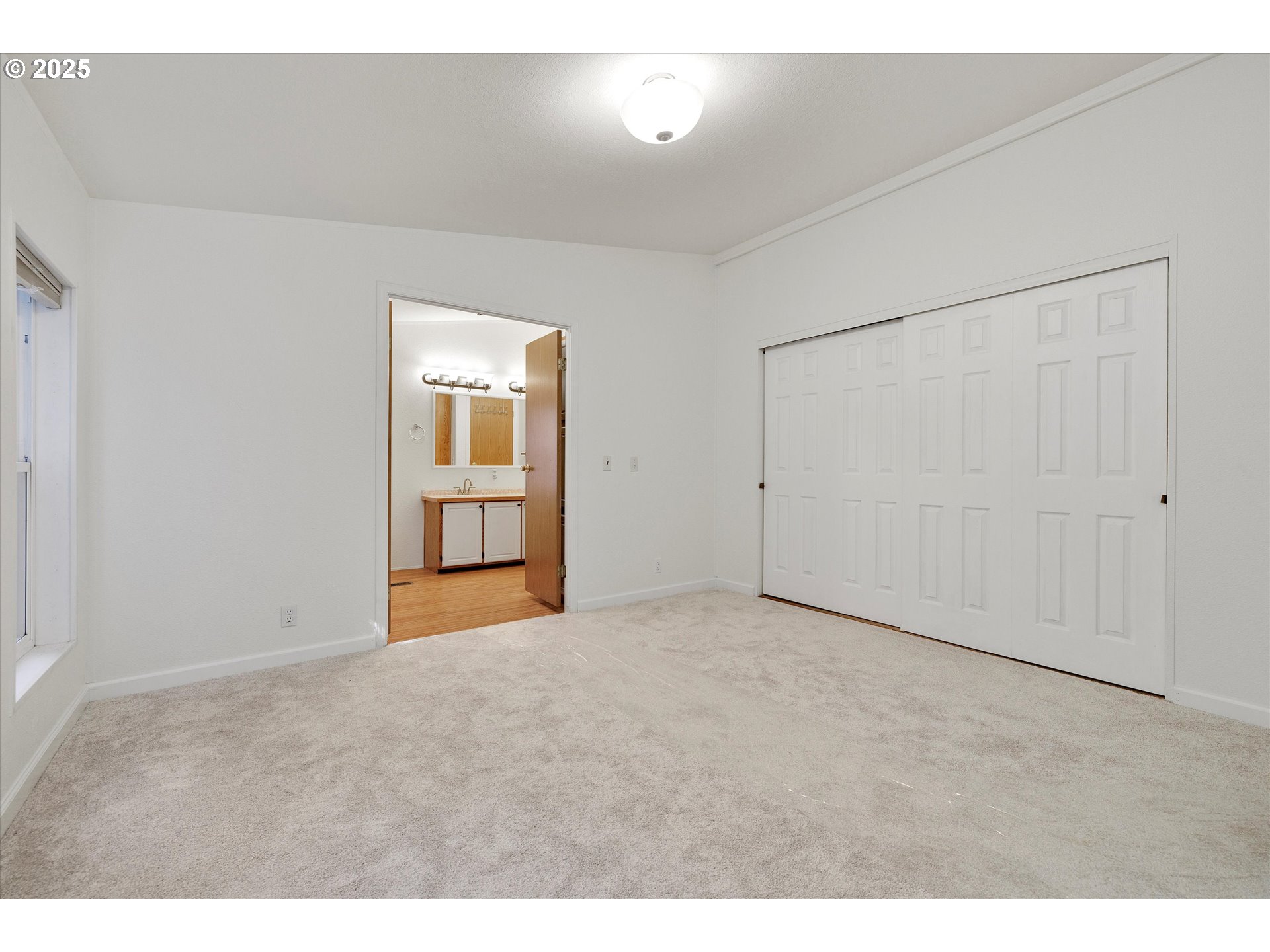 507 North 19th Avenue, Unit 60 Cornelius, OR 97113 - Photo 13 of 28 a view of an empty room with a window