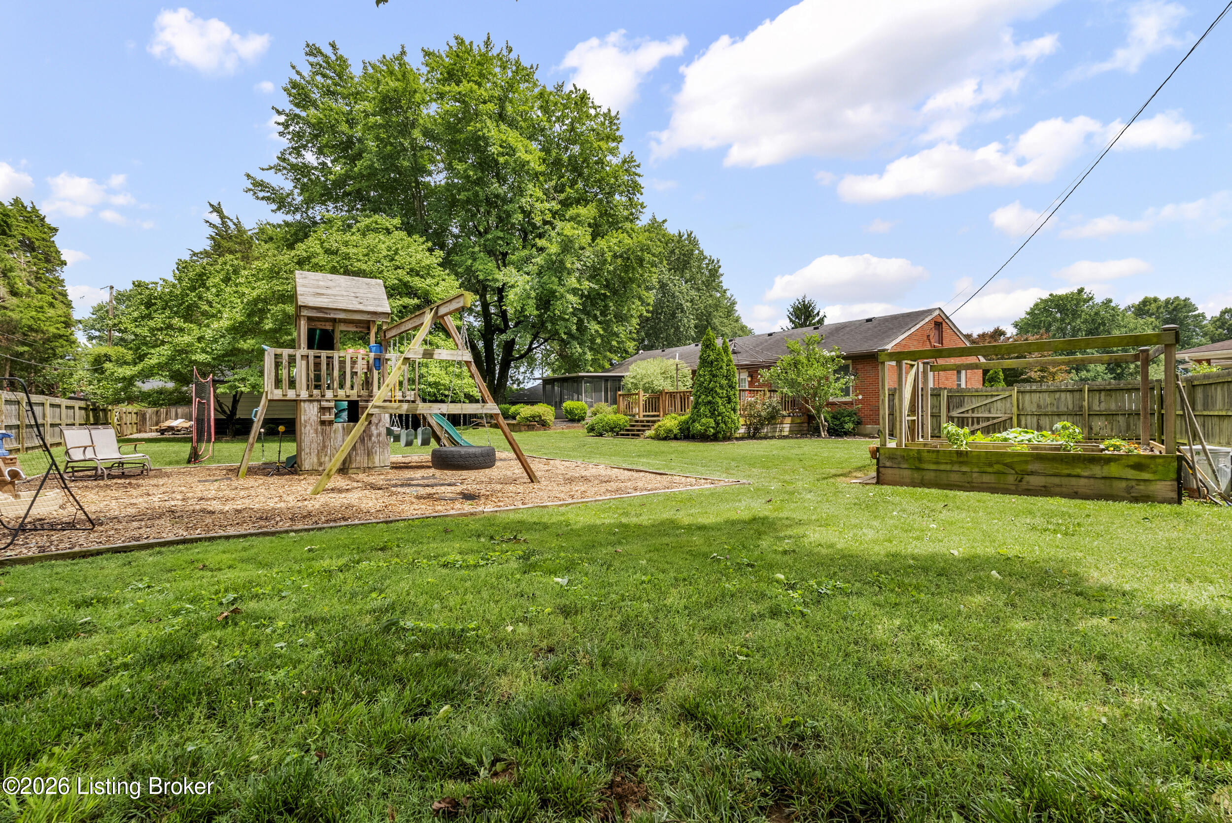 9901 Nanka Road Louisville, KY 40272 - Photo 50 of 66 dsc07694