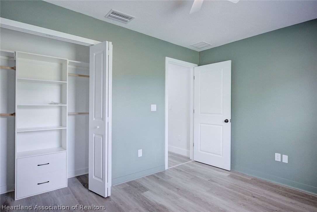 111 Vale Court Sebring, FL 33876 - Photo 29 of 40 a view of an empty room