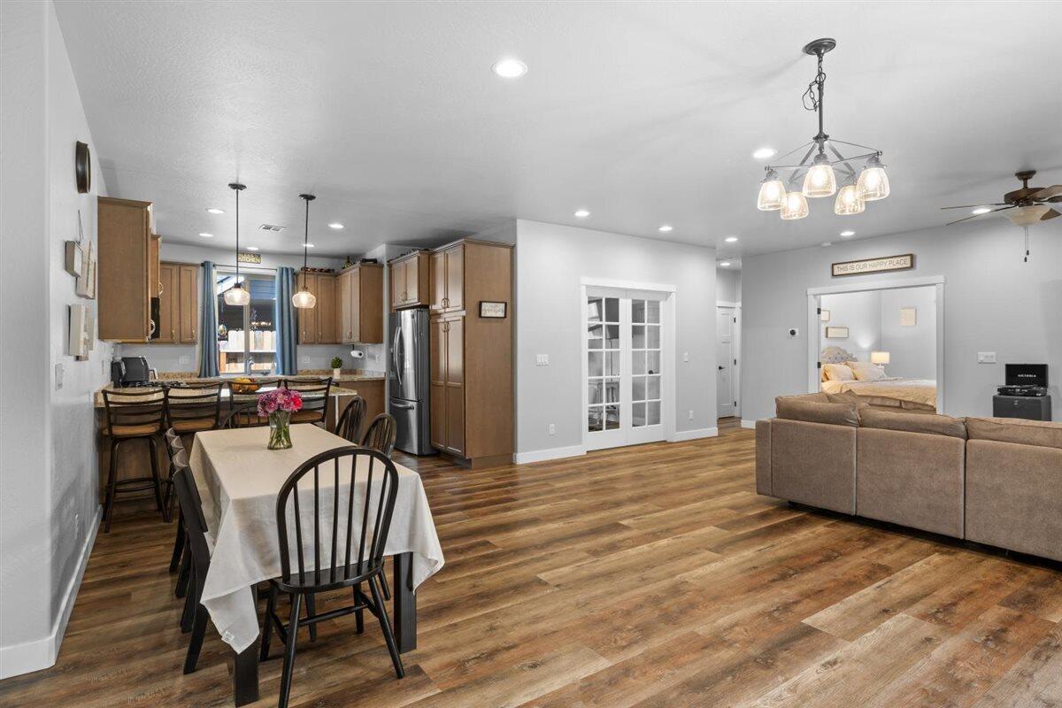 1788 Harbeck Road Grants Pass, OR 97527 - Photo 6 of 30 07-CI_8763