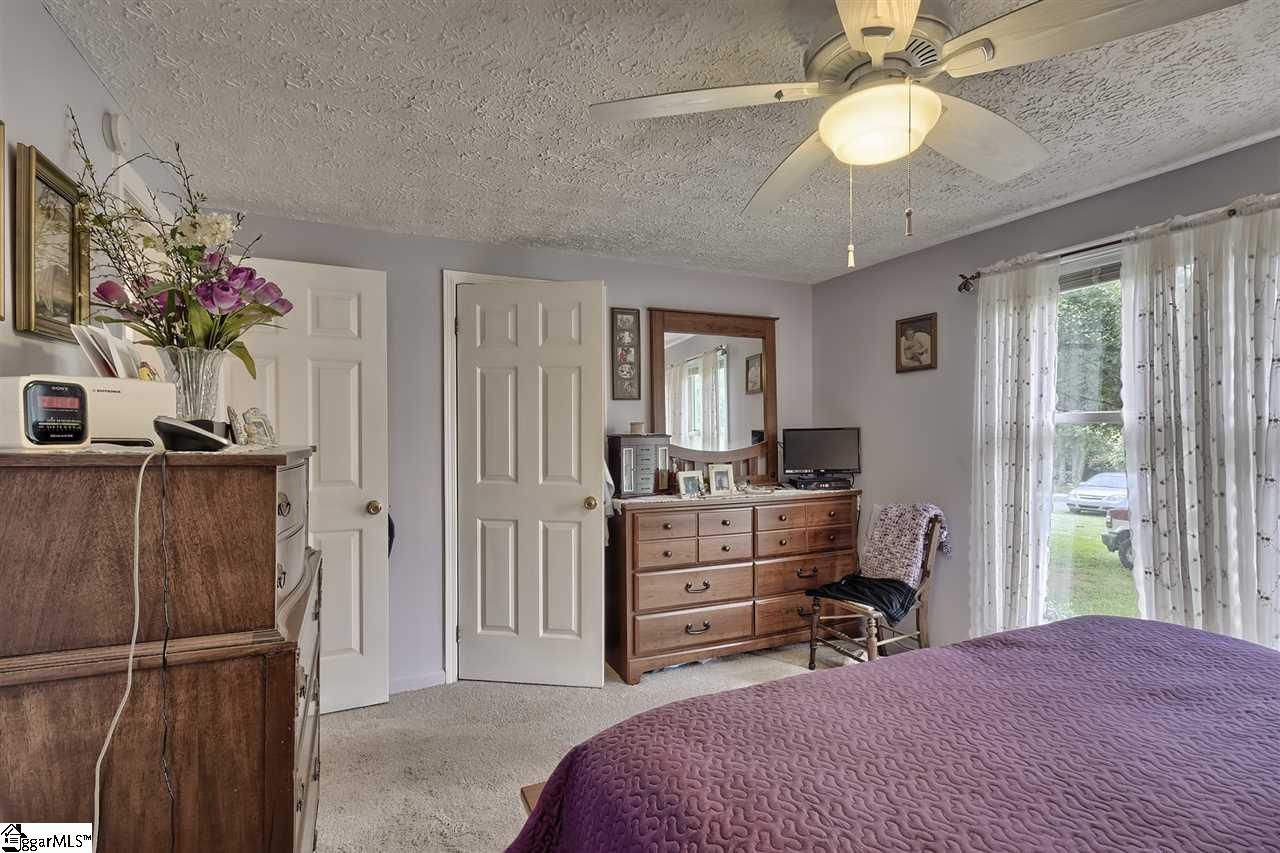 476 Rices Creek Road Liberty, SC 29657 - Photo 17 of 35