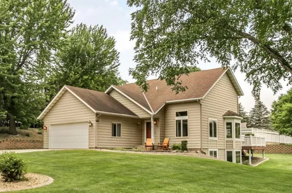 $389,000 | 2215 Imperial Drive, St. Cloud, MN 56301
