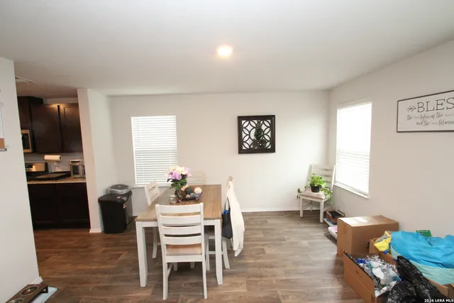 $2,100 | 1042 Andean Emerald, San Antonio, TX 78253