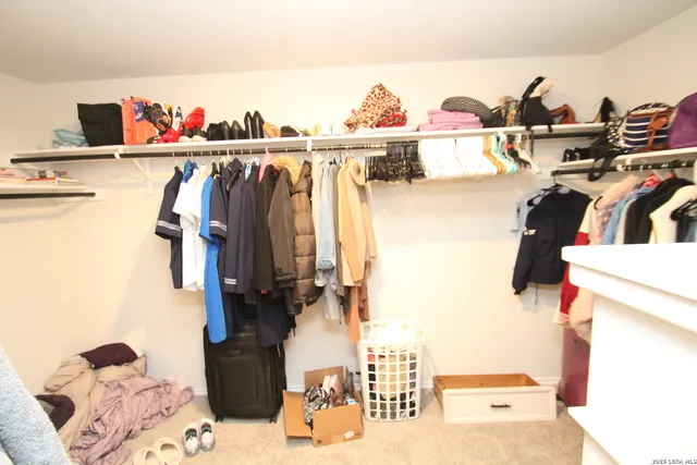 $2,100 | 1042 Andean Emerald, San Antonio, TX 78253