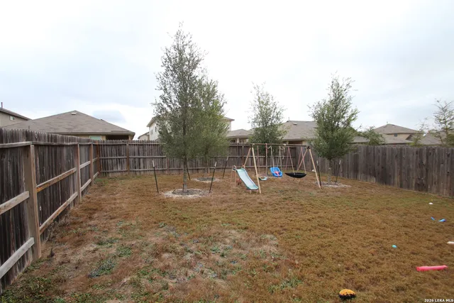 $2,100 | 1042 Andean Emerald, San Antonio, TX 78253