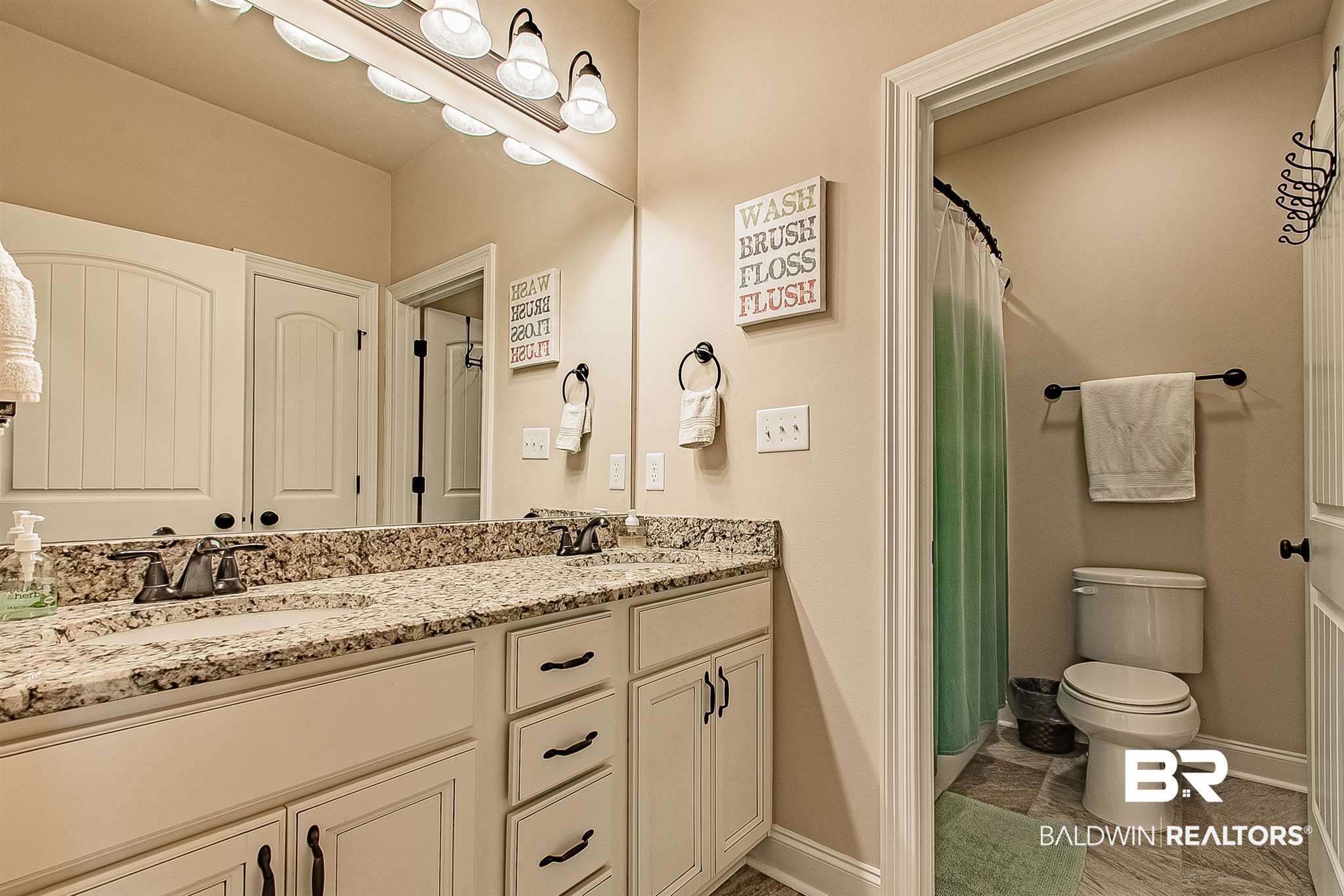 11611 Whitaker Avenue Daphne, AL 36527 - Photo 26 of 35 Bath 2