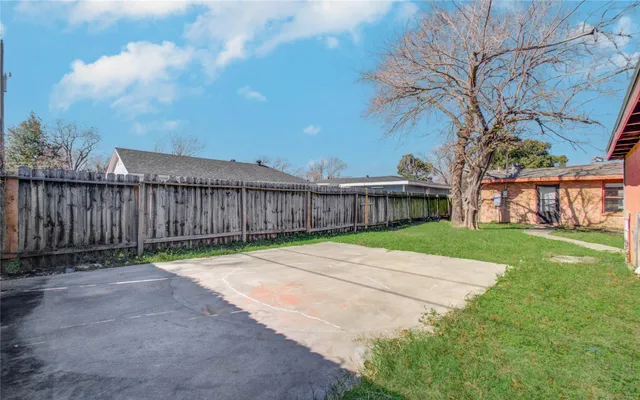 $1,500 | 1913 2nd Avenue North, Texas City, TX 77590