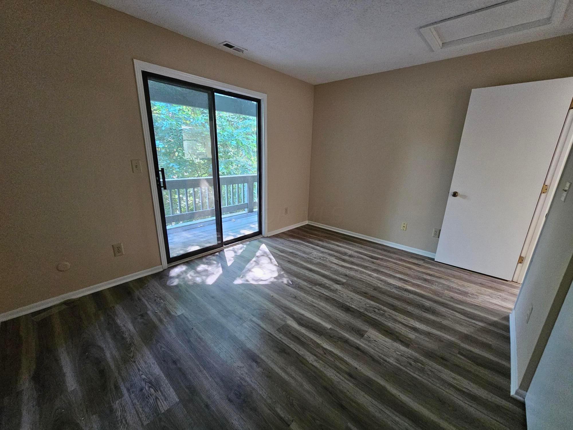 5334 Darlington Road, Unit E Columbus, OH 43220 - Photo 19 of 22 20240814_111036
