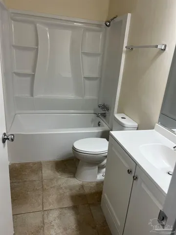 $129,900 | 7225 West Fairfield Drive, Unit B5, Pensacola, FL 32506