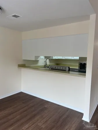 $125,000 | 7225 West Fairfield Drive, Unit B5, Pensacola, FL 32506