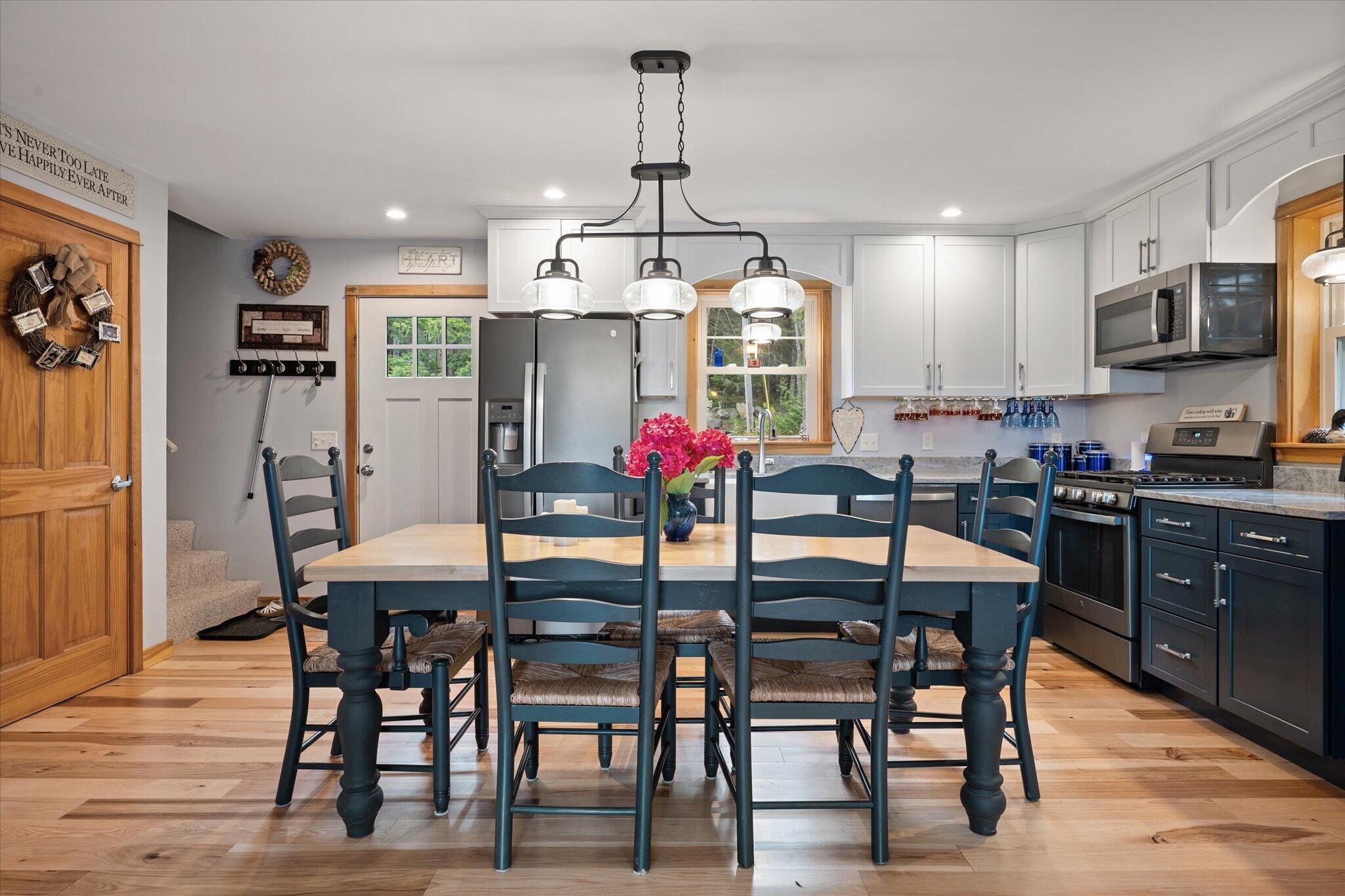 269 Phillips Way Ellsworth, ME 04605 - Photo 5 of 54 09-Kitchen