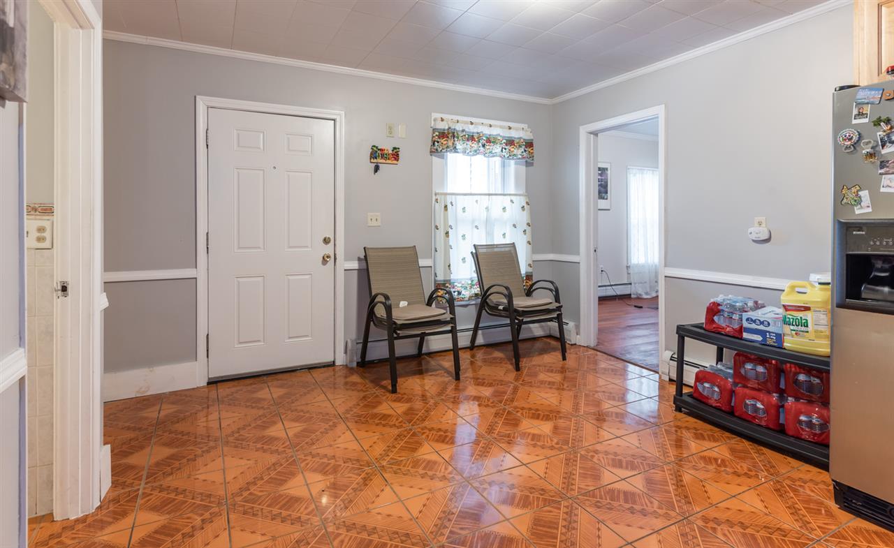 22 Beech Street Nashua, NH 03060 - Photo 15 of 16