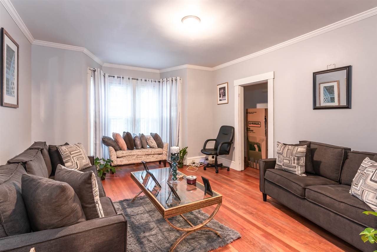 22 Beech Street Nashua, NH 03060 - Photo 3 of 16