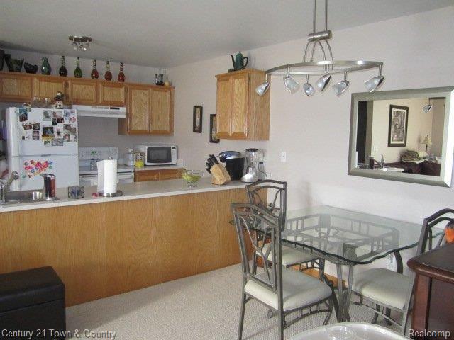 2172 Frazho Road, Unit 9 Warren, MI 48091 - Photo 4 of 10 KITCHEN