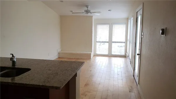 $1,350 | 909 Reinli Street, Unit 248, Austin, TX 78751