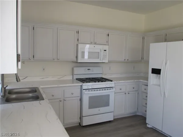$1,995 | 10009 Cambridge Blue Avenue, Las Vegas, NV 89147