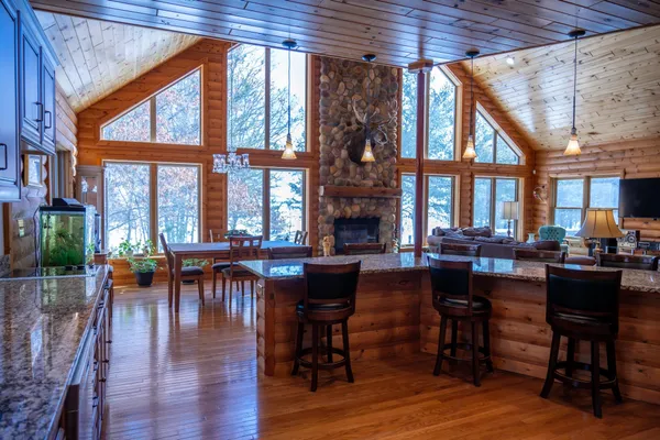 $1,600,000 | N13436 19th Avenue, Necedah, WI 54646