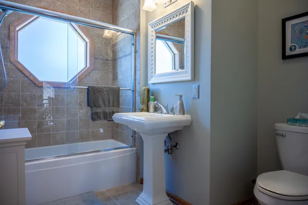 $1,600,000 | N13436 19th Avenue, Necedah, WI 54646