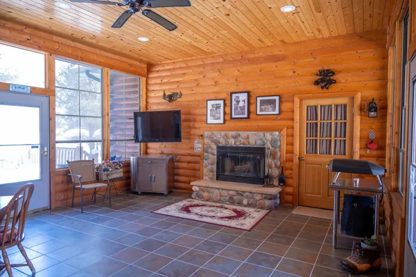 $1,600,000 | N13436 19th Avenue, Necedah, WI 54646