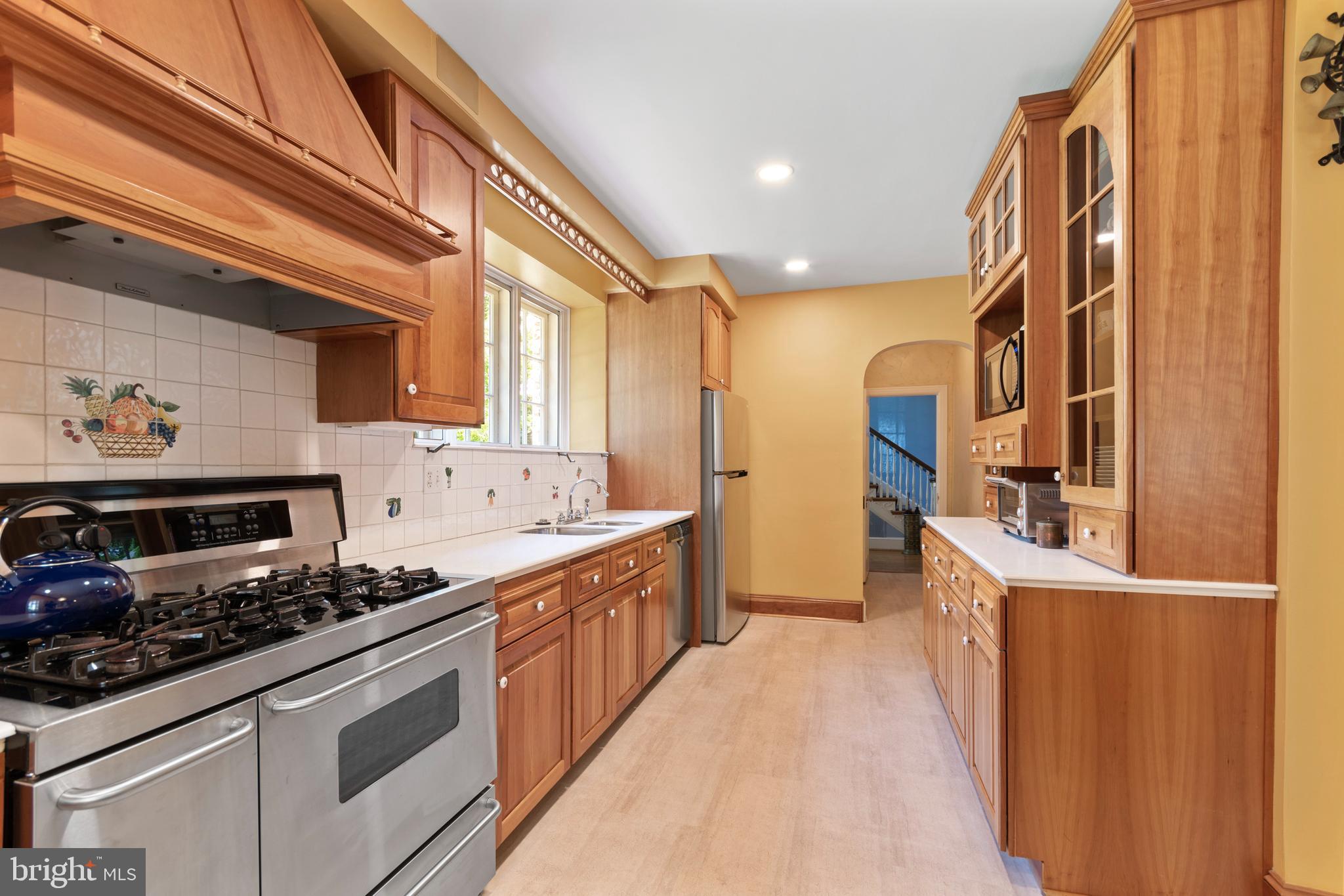 1446 Noble Road Jenkintown, PA 19046 - Photo 18 of 43