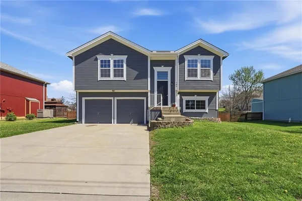 $265,000 | 705 Marguerite Street, Kearney, MO 64060