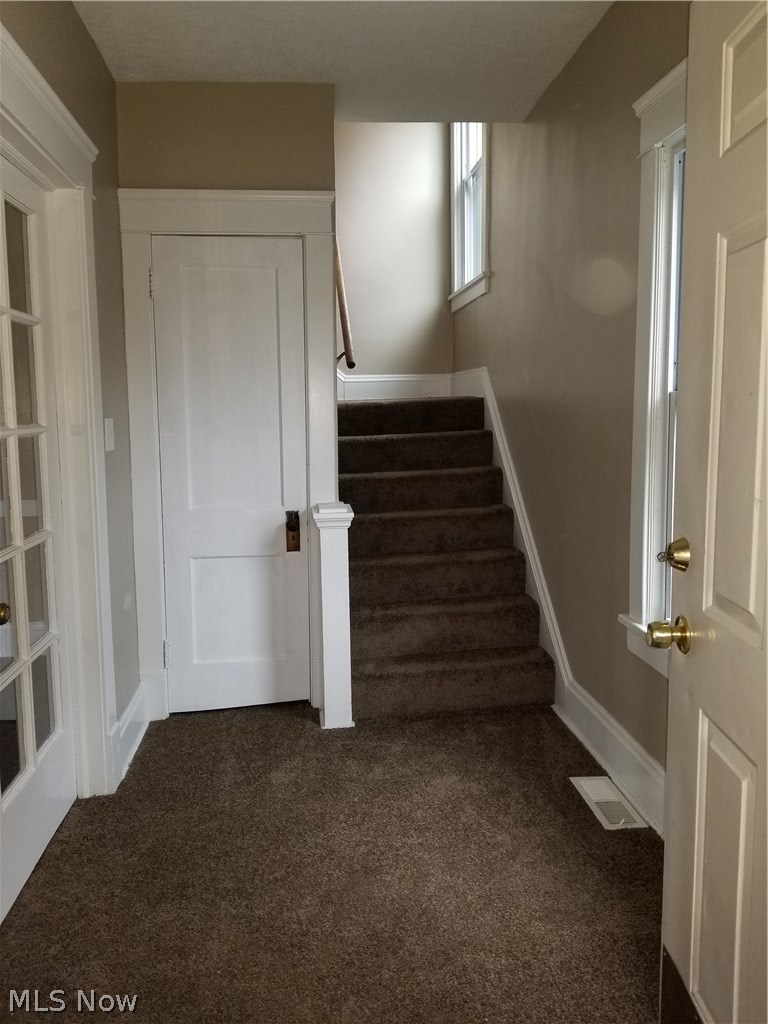 18116 Neff Road Cleveland, OH 44119 - Photo 4 of 20 Gallery Image 4