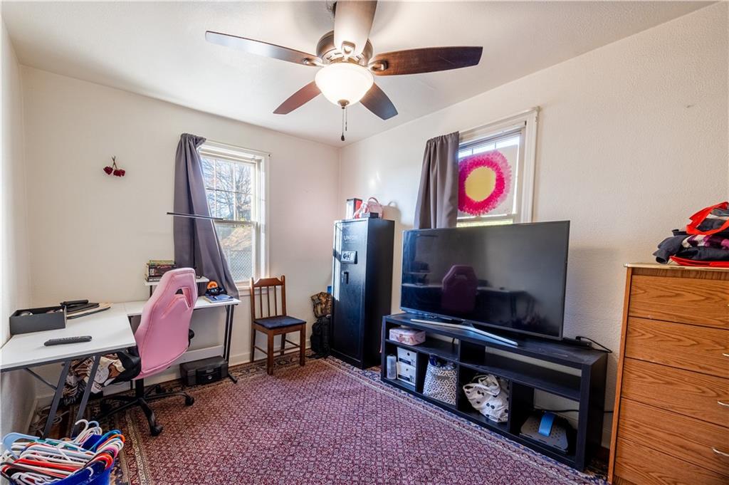 1631 Elderslee Road Pittsburgh, PA 15227 - Photo 11 of 31 Bedroom