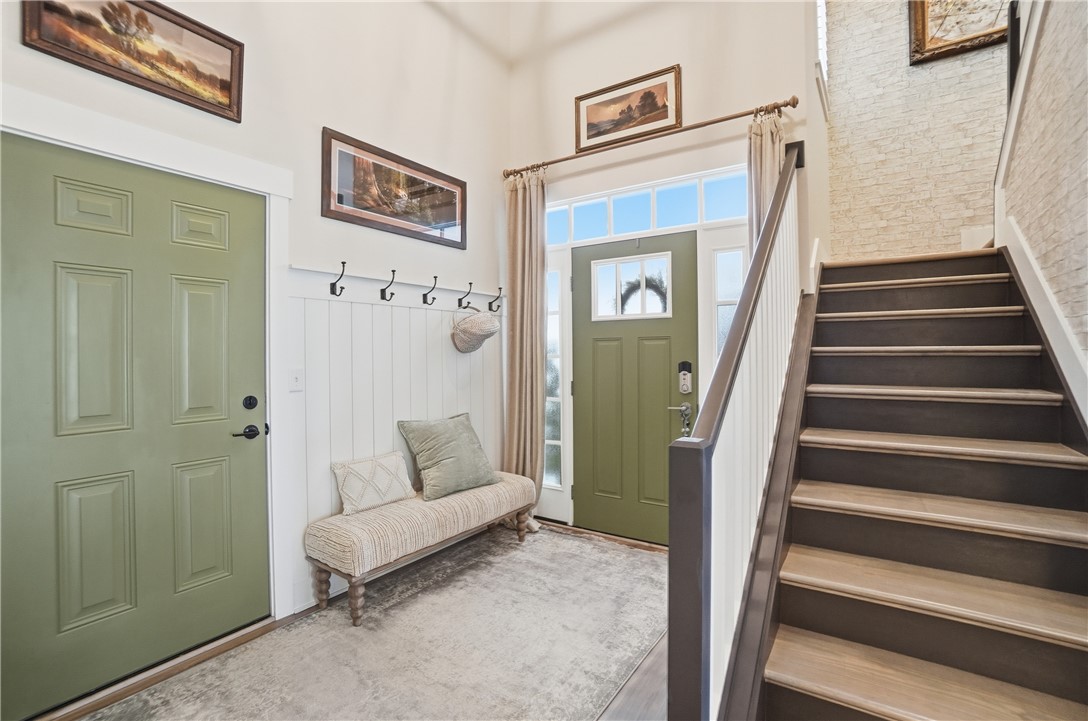 605 Cape Cod Court Beavercreek, OH 45430 - Photo 6 of 54 This inviting entryway features charming details and convenient access to the home's various levels.
