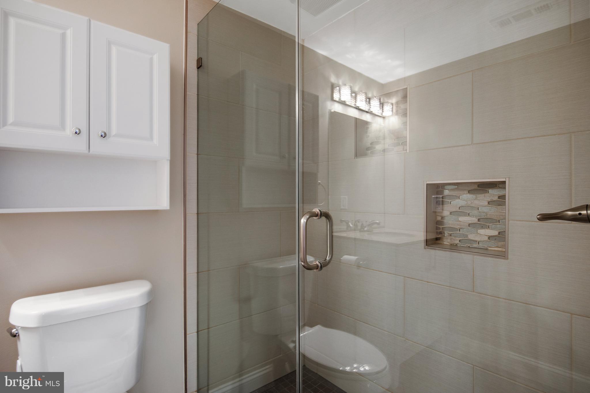 3115 Cofer Road Falls Church, VA 22042 - Photo 12 of 21 Bath (Master)