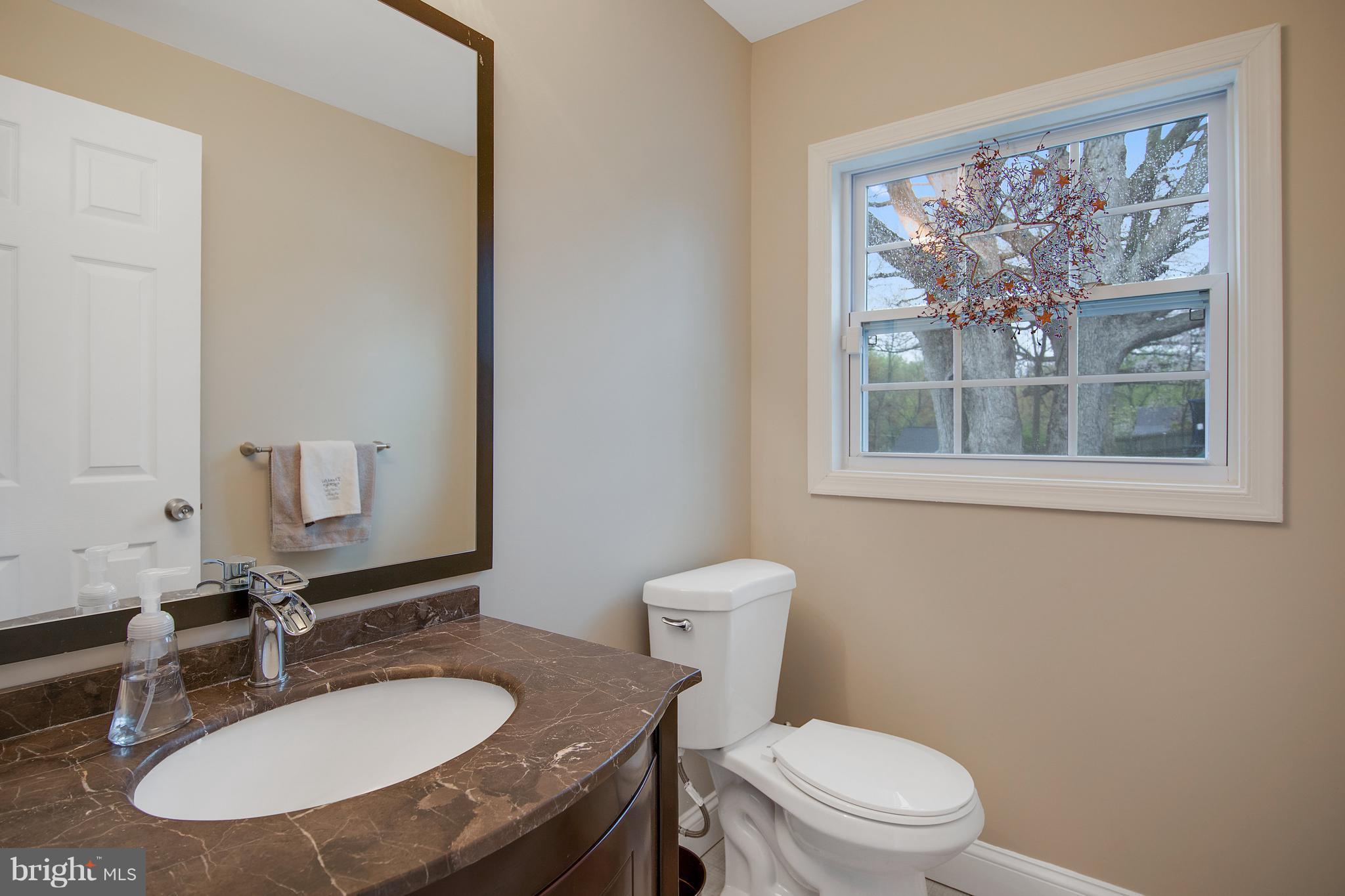 3115 Cofer Road Falls Church, VA 22042 - Photo 17 of 21 Bath
