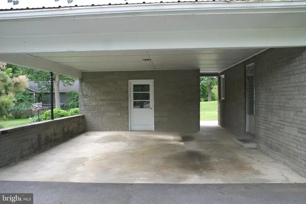 $1,250 | 6056 Lincoln Way West, St. Thomas, PA 17252