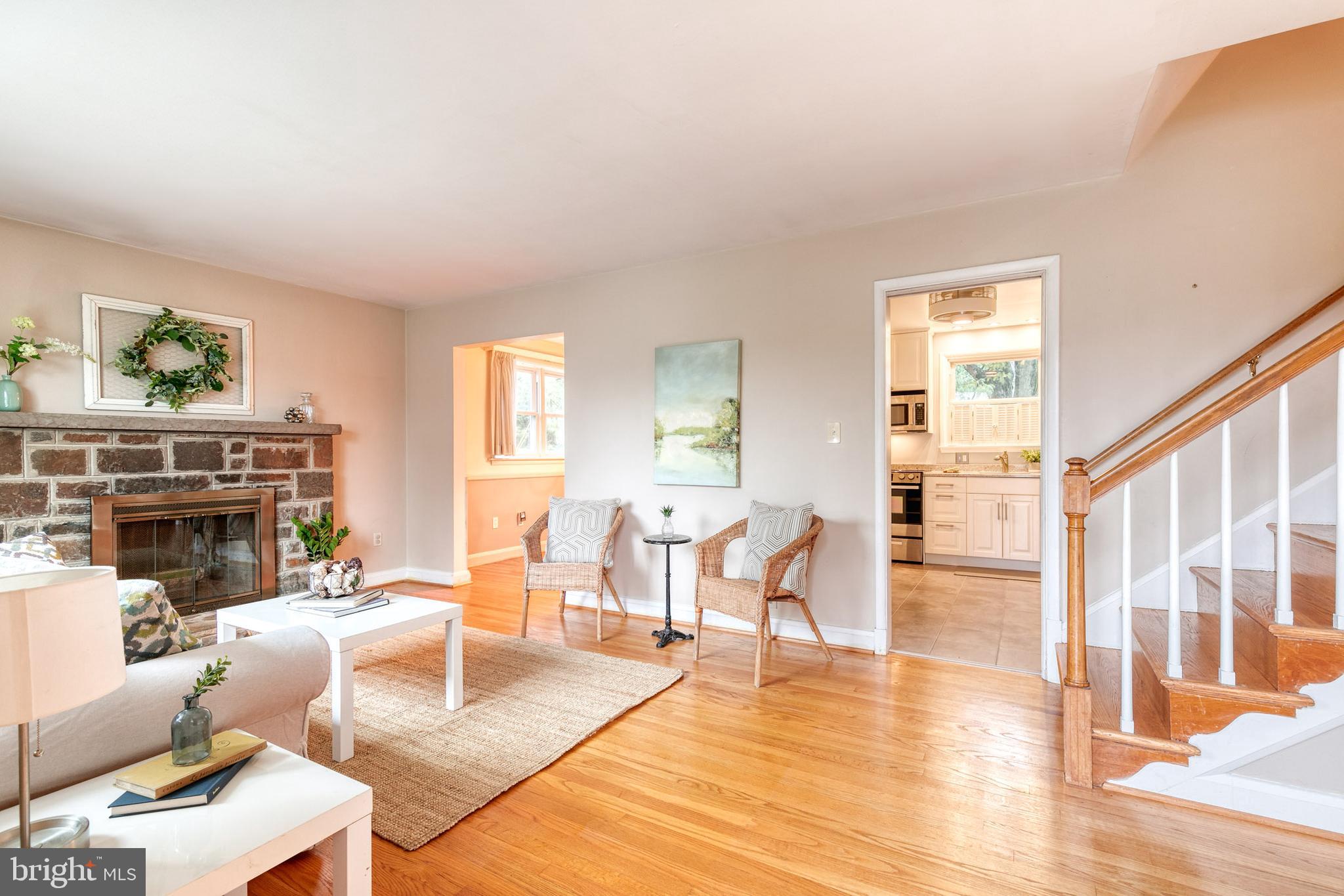 207 Garden Road Towson, MD 21286 - Photo 3 of 32 Gallery Image 3