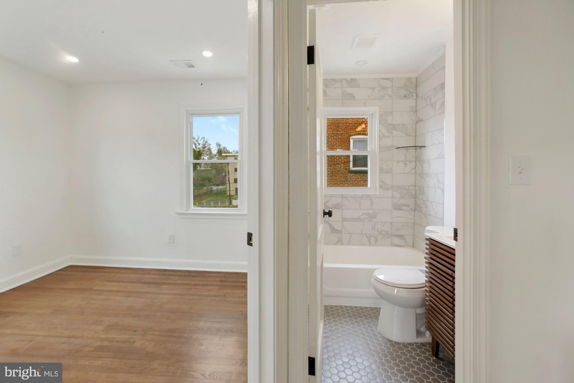 1530 Howard Road Southeast Washington, DC 20020 - Photo 17 of 32