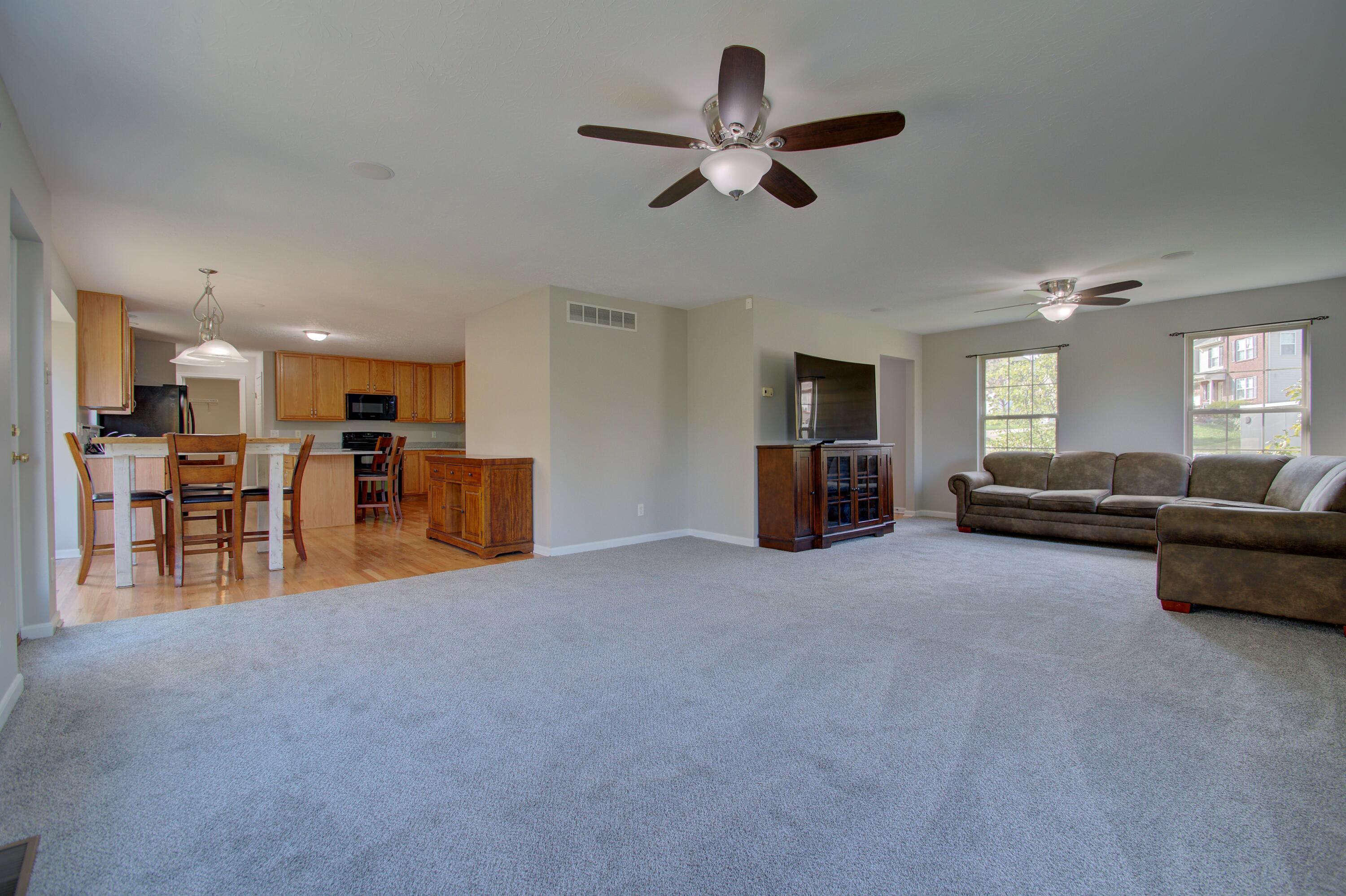 305 Rurel Court Burlington, KY 41005 - Photo 4 of 42 Gallery Image 4