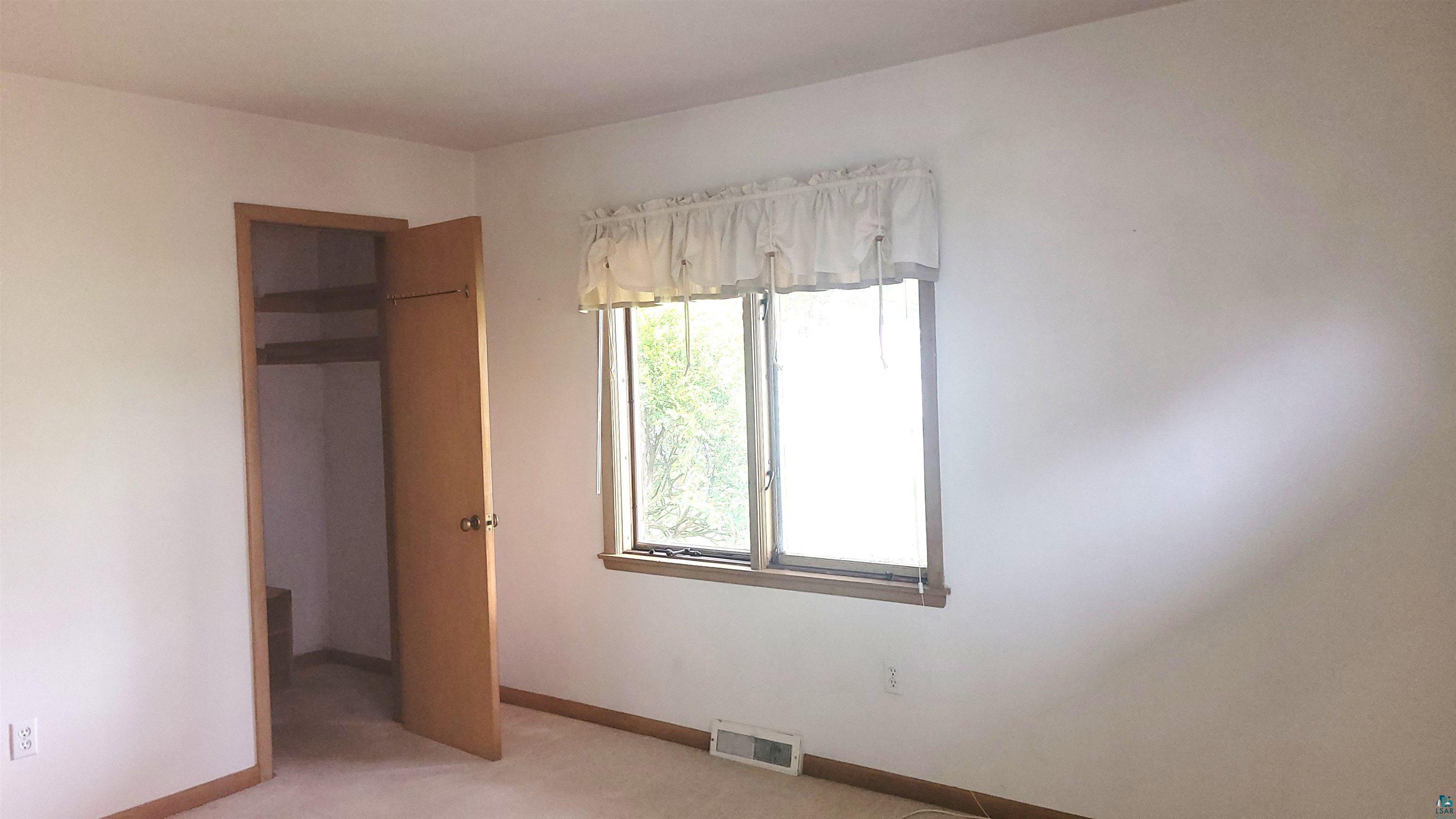 4428 Pitt Street Duluth, MN 55804 - Photo 7 of 23 Primary Bedroom