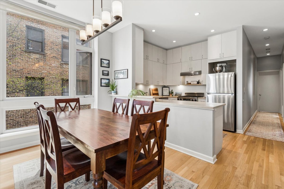 4150 North Sheridan Road, Unit 3S Chicago, IL 60613 - Photo 9 of 20