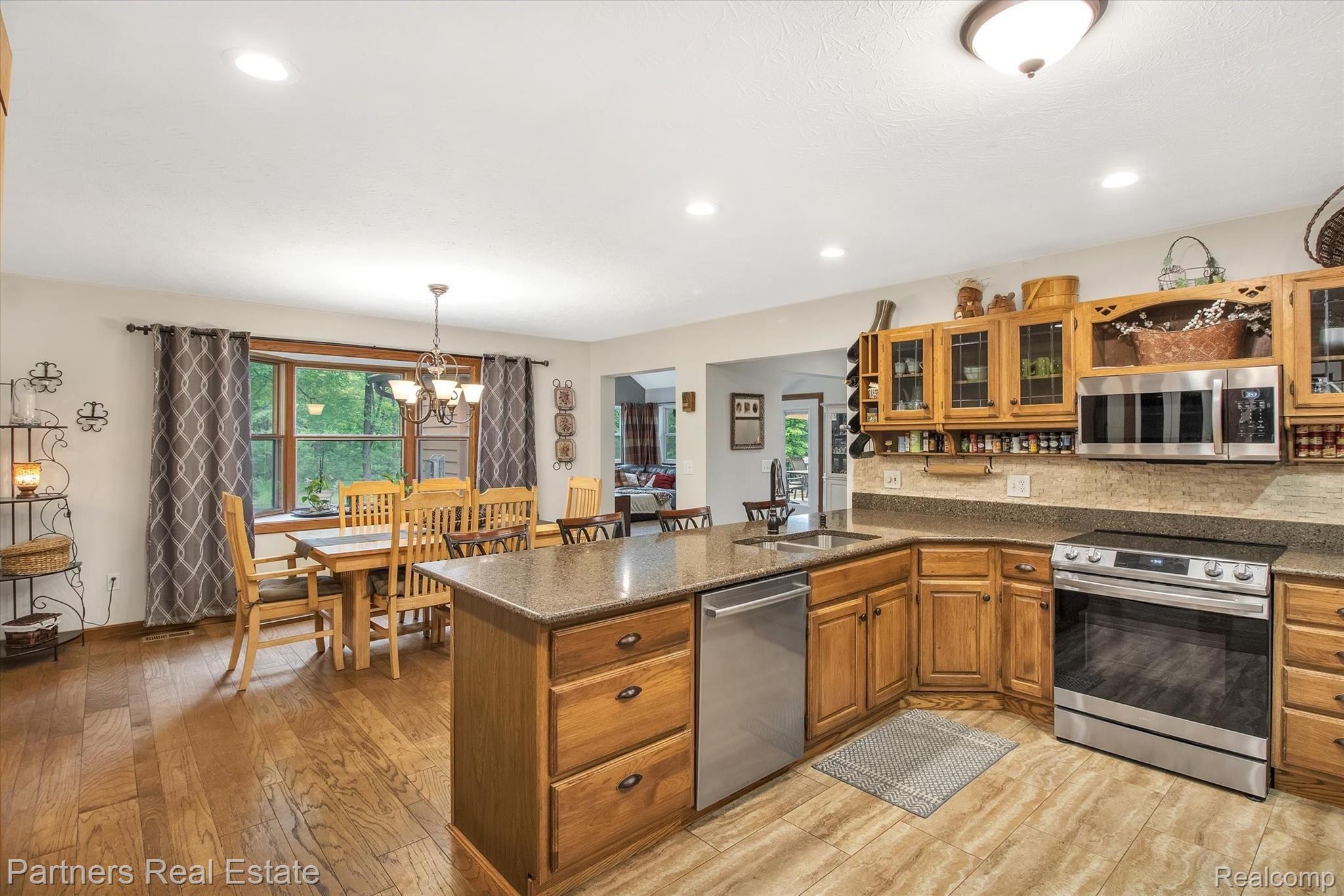 3744 Westphal Road Howell, MI 48843 - Photo 24 of 92 22-3744-Westphal-Rd-WindowStill-Real-Estate-Photography-22.jpg