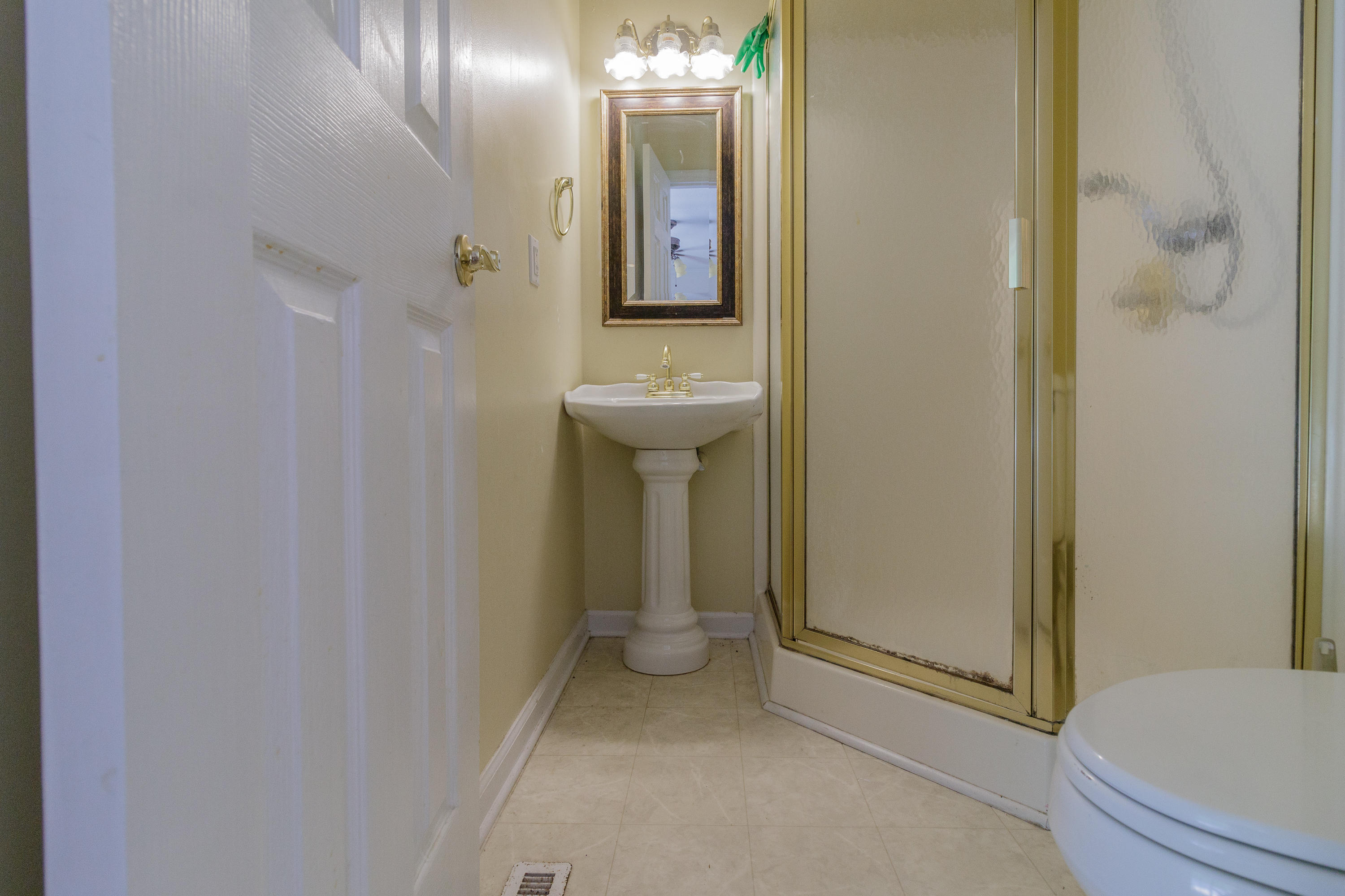 1605 Ringgold Road LaFayette, GA 30728 - Photo 31 of 63 Bathroom 1
