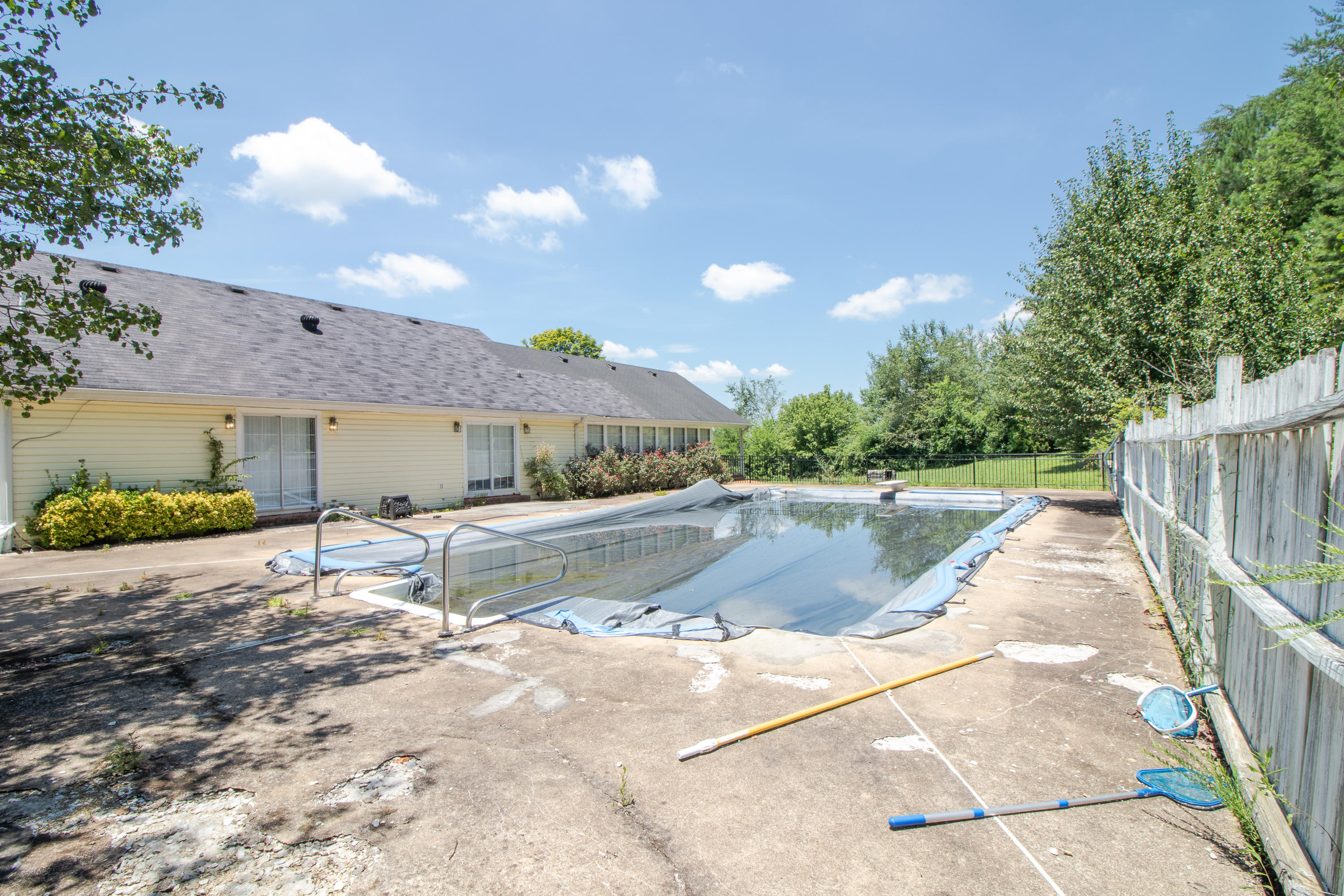 1605 Ringgold Road LaFayette, GA 30728 - Photo 52 of 63 Pool Area
